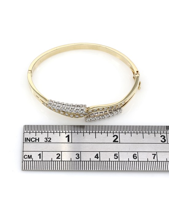 Diamond Bangle Bracelet in Gold